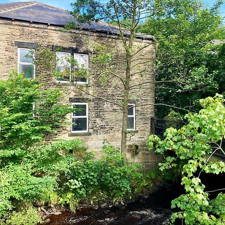 The Old Riverside School House Hebden Bridge Bagian luar foto